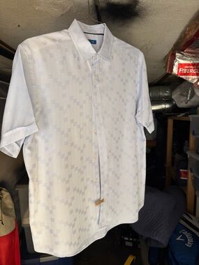 Vince Camuto Light Blue Geometric Short-Sleeve Button-Down Shirt